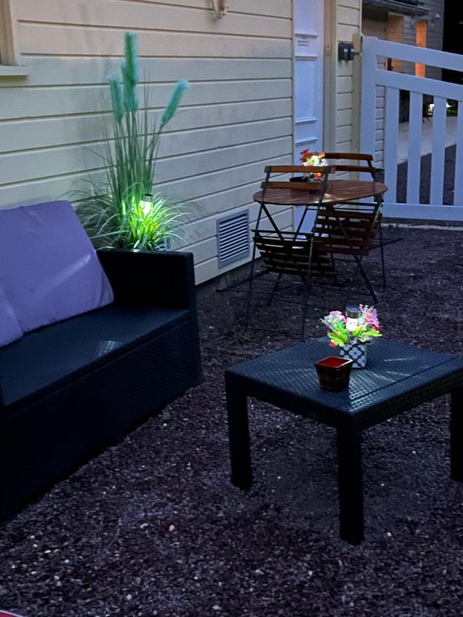 Les Floralies Apartment Froberville Ngoại thất bức ảnh